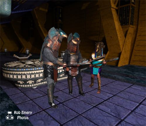 Goa'ul protect a sarcophagus